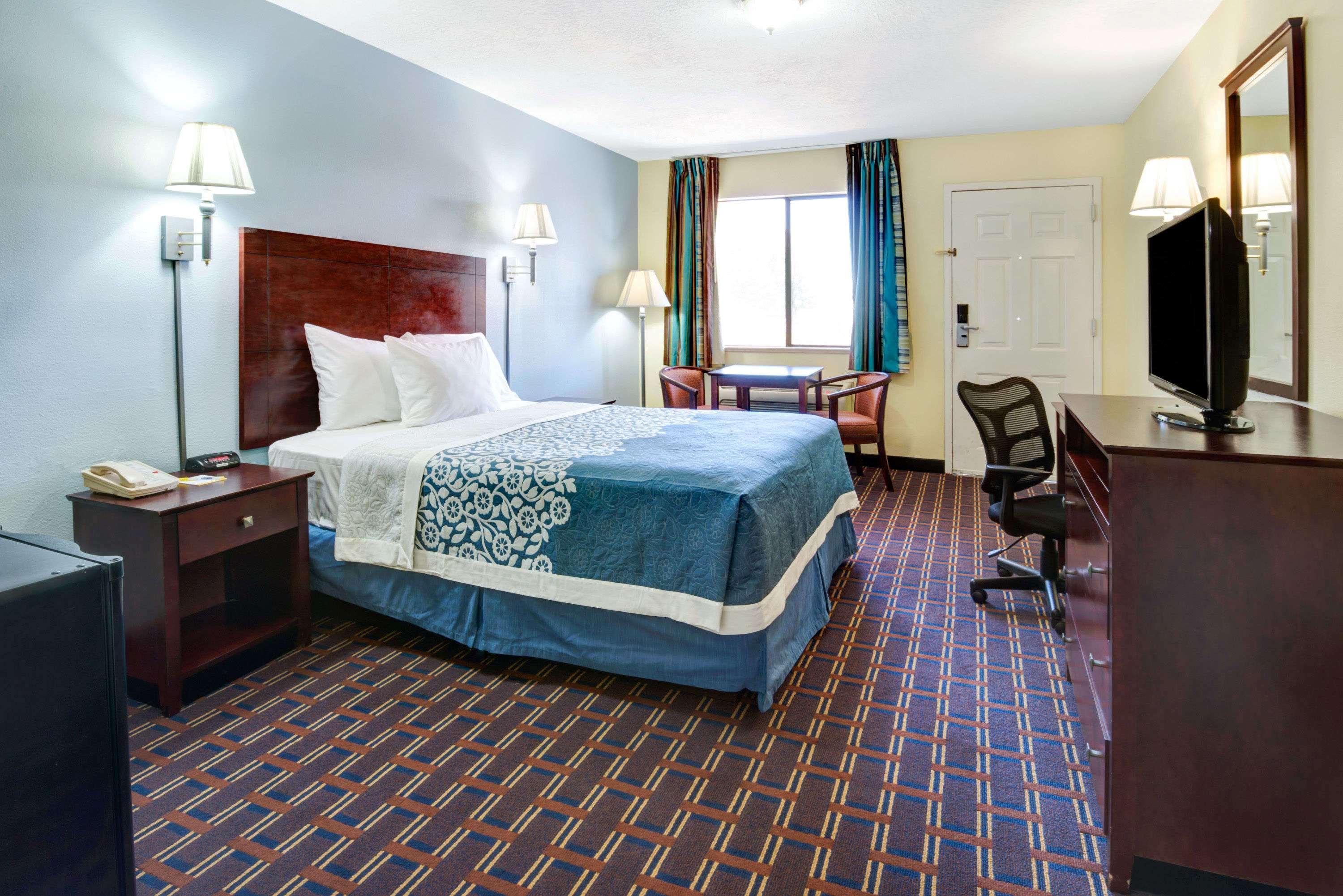 Days Inn By Wyndham Albuquerque West Dış mekan fotoğraf
