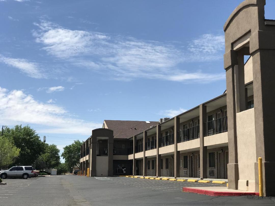 Days Inn By Wyndham Albuquerque West Dış mekan fotoğraf